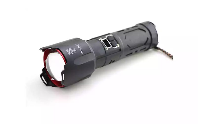 چراغ قوه اسمال سان مدل T709